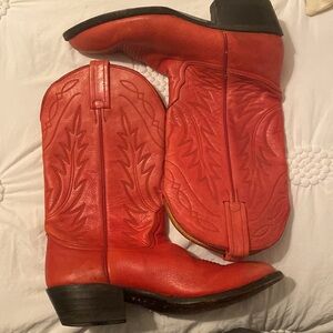 Women’s size 7 1/2 D Nocona Boots